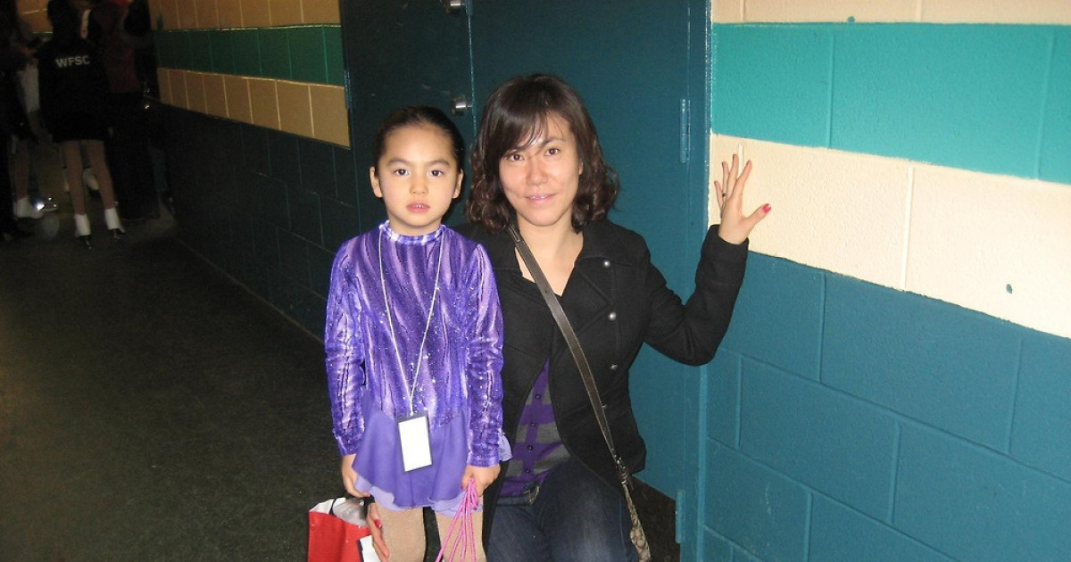 어린 딸 올림픽 반대했던 엄마…15년뒤 ‘태극 패딩’ 입고 밀라노 관중석에