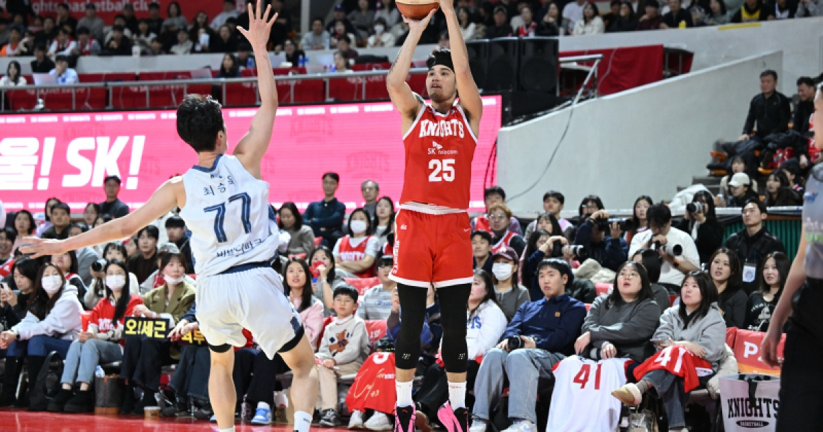 '톨렌티노 25점 대폭발' SK, 공동 2위 그룹 1.5경기 차 추격…현대모비스 4연패