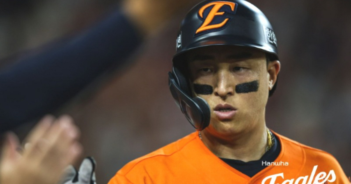 '연봉 80% 삭감' 손아섭 한화 잔류, 그런데 '사실상 2군?' 왜 1군 캠프 아닌 日으로 떠나나