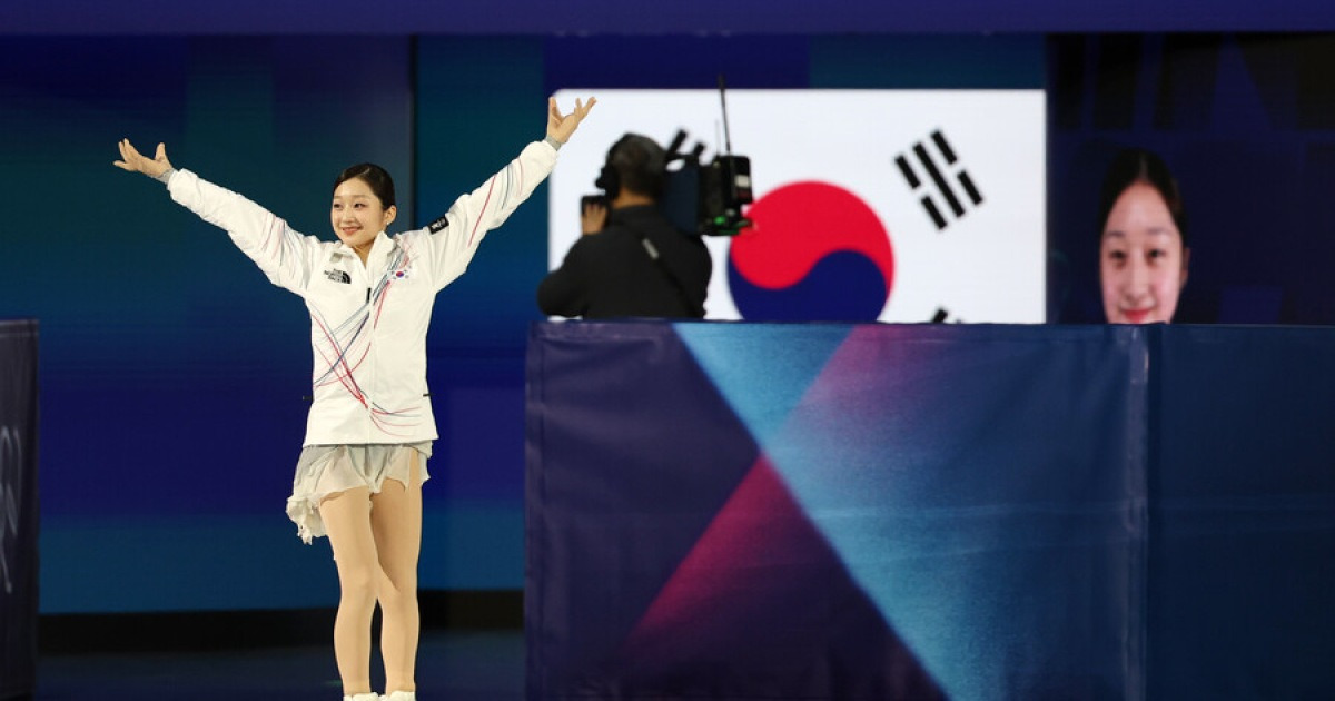 “김연아와 똑같이 생각하면…” 日 깜짝 놀랐다, 왜? 새로운 한국 피겨스타 탄생 신지아 단체전 女 싱글 4위 '시선집중'