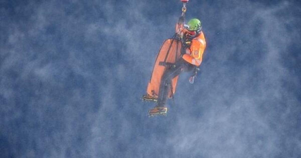 [동계올림픽] '스키 여제' 린지 본, 비극적 추락…헬기 이송