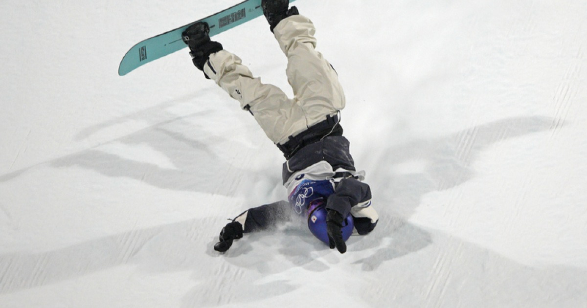 "결승 너무 지루"…생방송 중 해설위원 발언 논란