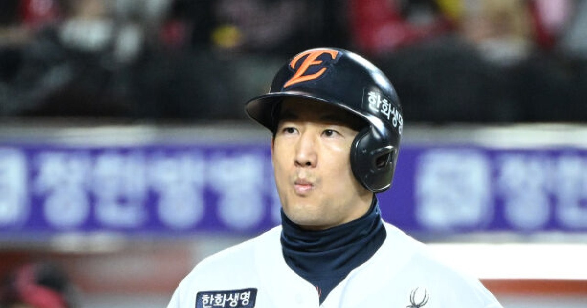 '韓 야구 초비상' 한화 36살 베테랑 포수, 오른손 약지 골절→전치 4주 소견→WBC 불발 위기…한화+류지현호 어쩌나