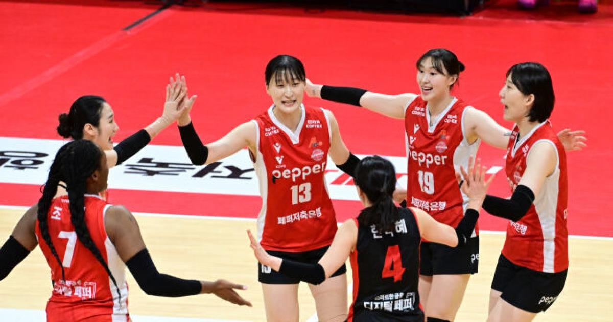 박정아, 87일 만에 두 자릿수 득점 활약...페퍼, 선두 잡고 11승 채웠다 ‘팀 최다승 타이 기록’ [MD광주]