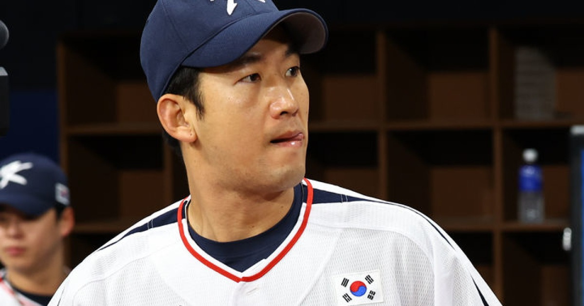 야구대표팀 포수 최재훈, 캠프서 손가락 골절…4주 진단