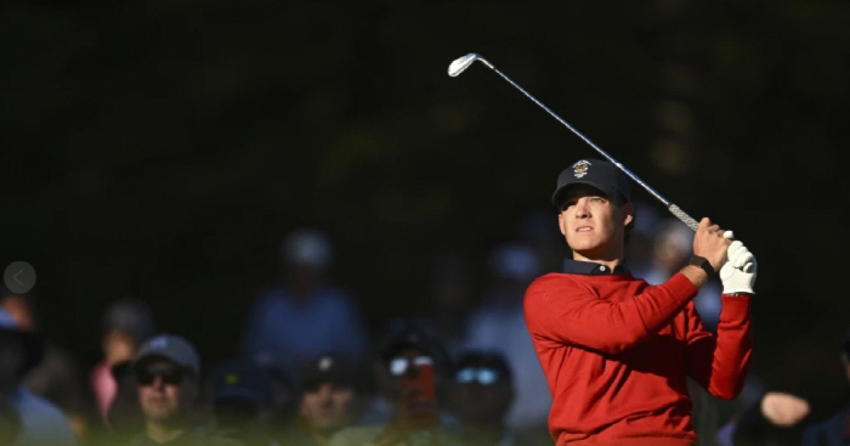 '36홀 최저타' 타이거 우즈 기록, 30년 만에 깨졌다! 대학 유망주 새 역사