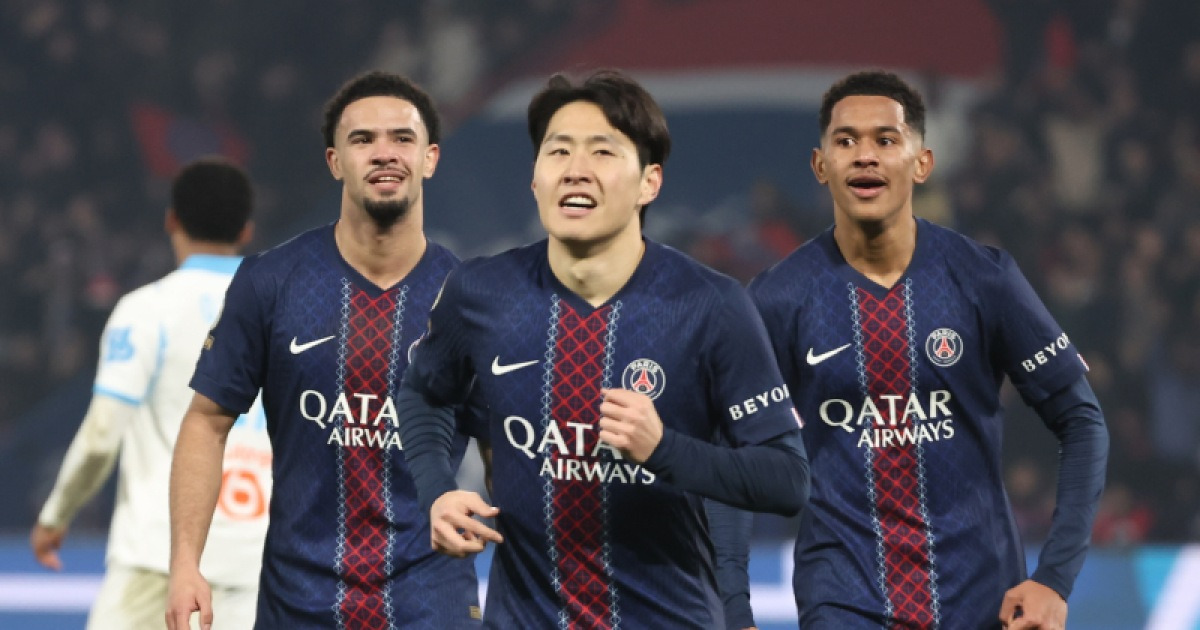 부상 털어낸 이강인, 리그 2호골…PSG, 마르세유 5-0 대파