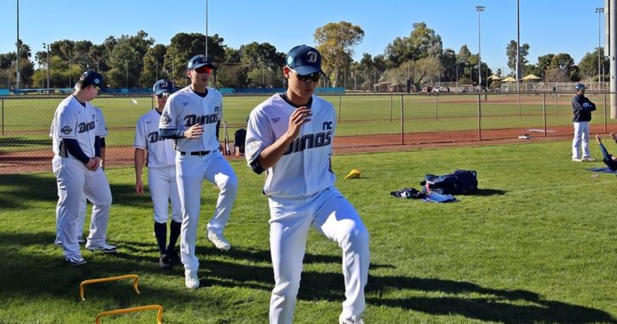 NC 김주원 "WBC 출전 큰 책임감 느껴…데이비슨과 맞대결 기대"