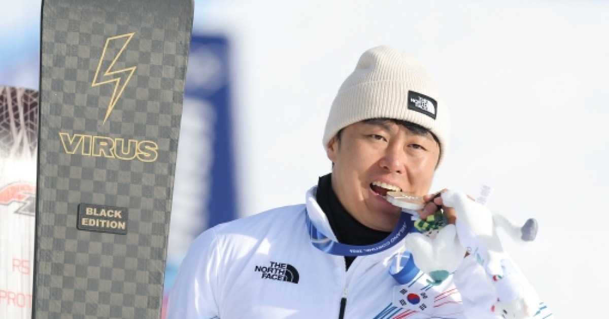 '막노동판 전전→소주 4병 끊어'…'37세 맏형' 김상겸, 4수 끝에 기적 쐈다→눈물과 땀으로 빚은 '감격의 은메달'