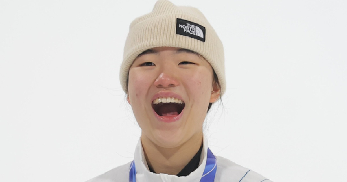 “깁스 악연 끊고 설원 날았다”…18세 유승은, 韓 여성 첫 ‘올림픽 설상 메달’ 쾌거 [밀라노 코르티나 2026]