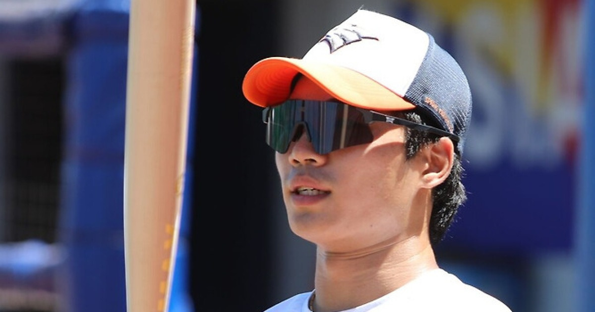 한화 이래서 트레이드 안하나…153km 에이스 외면하고 선택한 고교 타격왕, 벌써 100안타 정조준 "최종 목표는 신인왕"