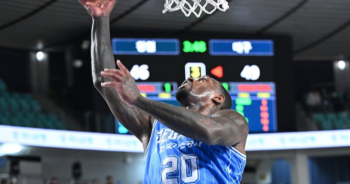 [BK 플레이어] ‘17P 18R’ 라건아, 시즌 첫 수훈 선수에도 “팀의 승리가 더 중요하다”