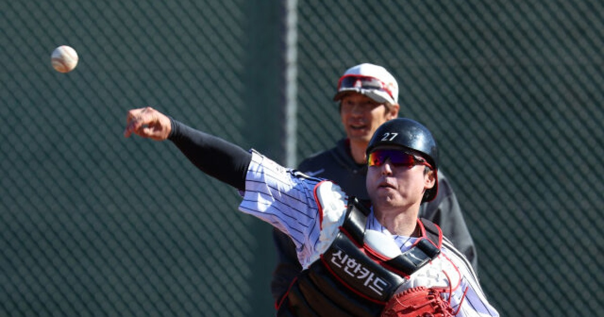 36세에 첫 WBC→바로 안방마님으로 출격, 어깨 무겁다 "국가대표는 배움의 장, 더 강해져 돌아올 것"