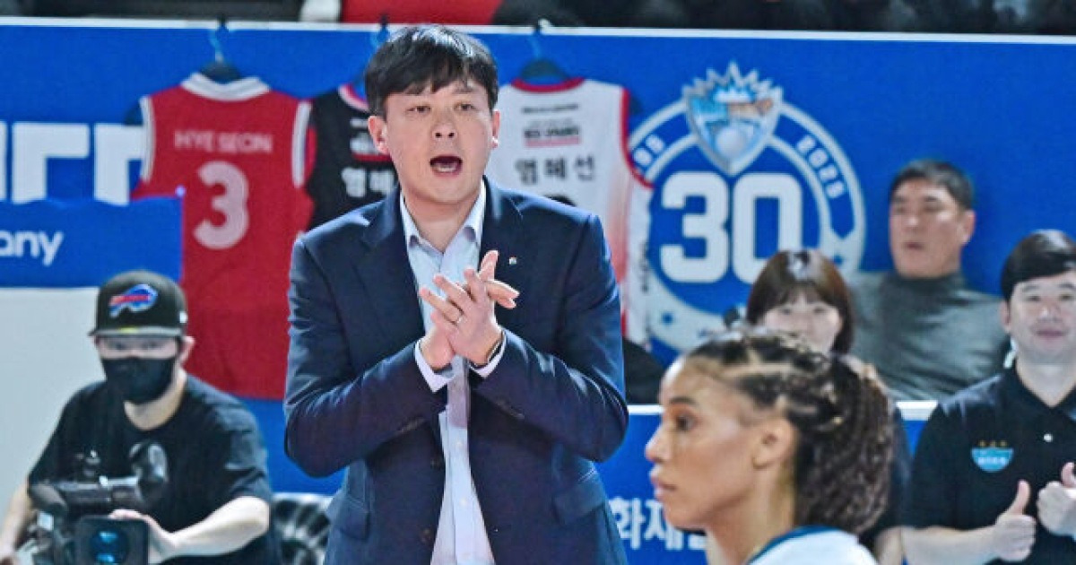 시즌 첫 4연승 도전! 집에도 안 가고 시즌 치르는 이영택 감독 “청평이 편하고 좋아요” [MD장충]