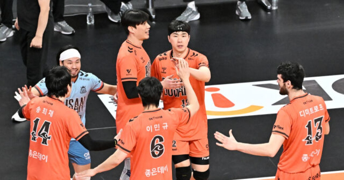 '여기는 부산입니다' OK저축은행 3-1 역전승→3위 도약... 한국전력 뼈아픈 2연패 [MD부산]