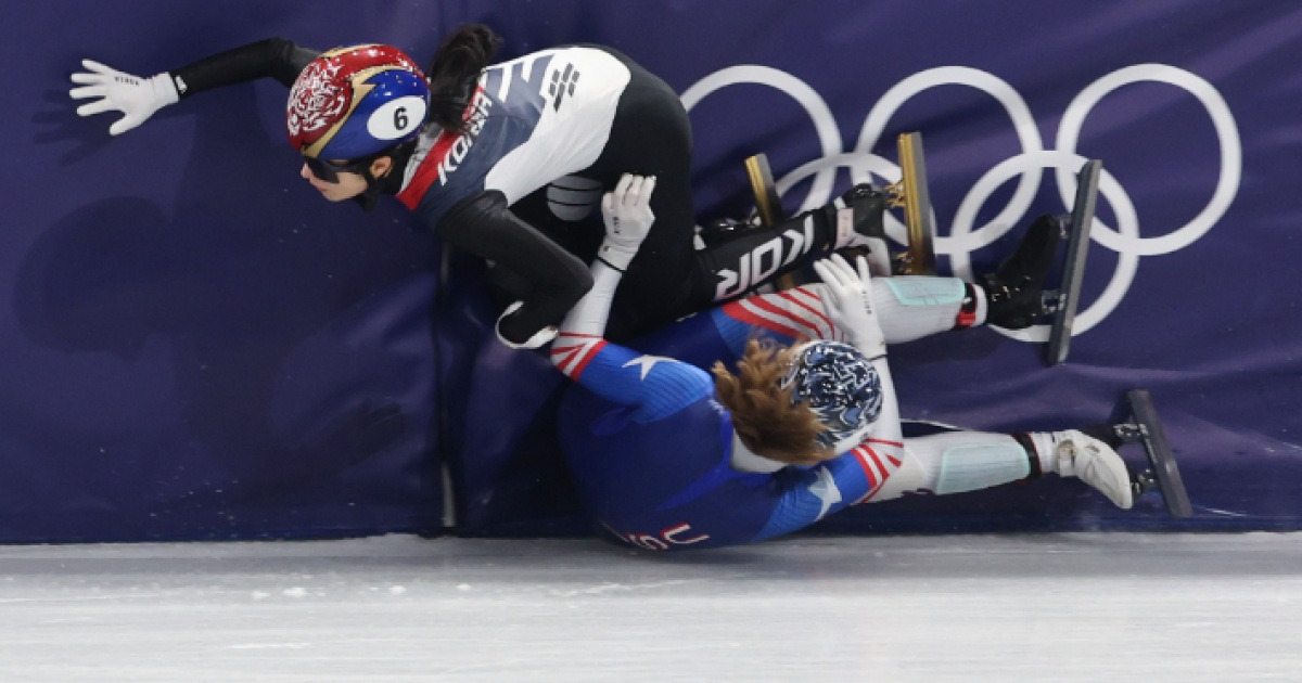 김길리 넘어지자 지갑 열었다?…심판진에 쥐어진 '100달러'의 정체