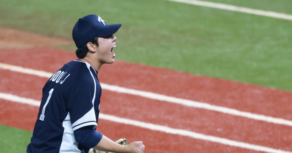 문동주 국대 길 열렸다…'국민감독'은 거부했던 그것, 류지현호는 기꺼이 쓴다