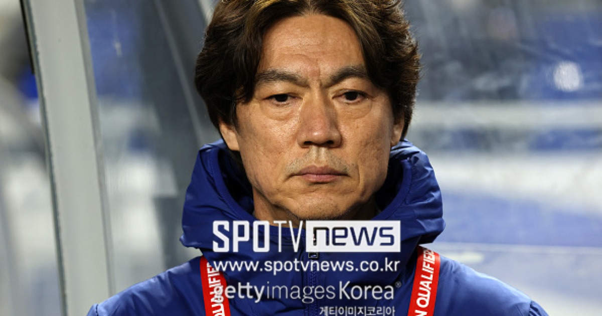 [오피셜] 월드컵 앞둔 홍명보 감독, 정말 안 풀린다...중원 박살→핵심 공격수까지 부상! 대표팀에 드리운 부상 악령
