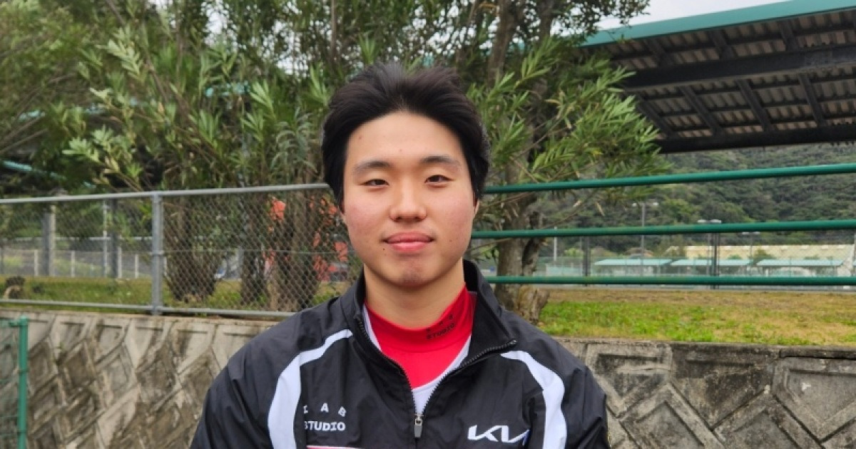 '80억 FA 보상선수' KIA서 터질까...'2006년생 우완' 홍민규 "팀의 주축 선수로 자리잡고 싶어" [아마미오시마 인터뷰]