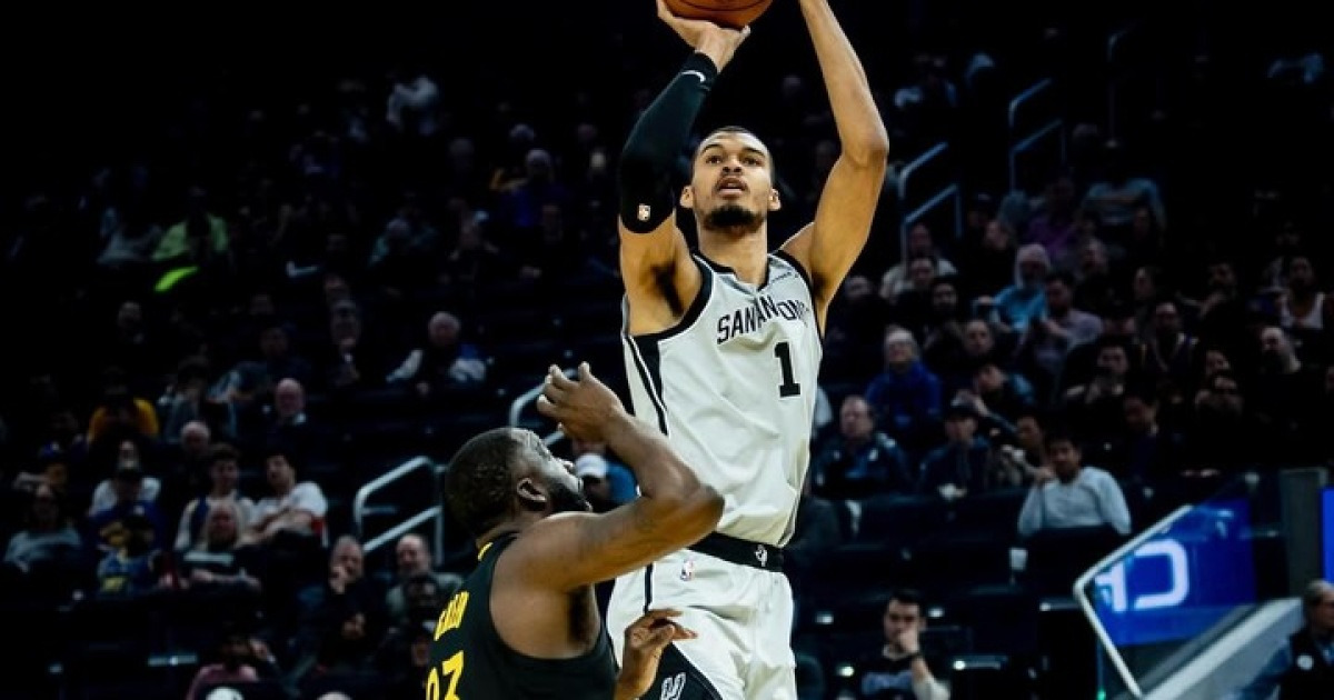 스퍼스, 6연승 질주... 서부 2위로 올스타 맞는다