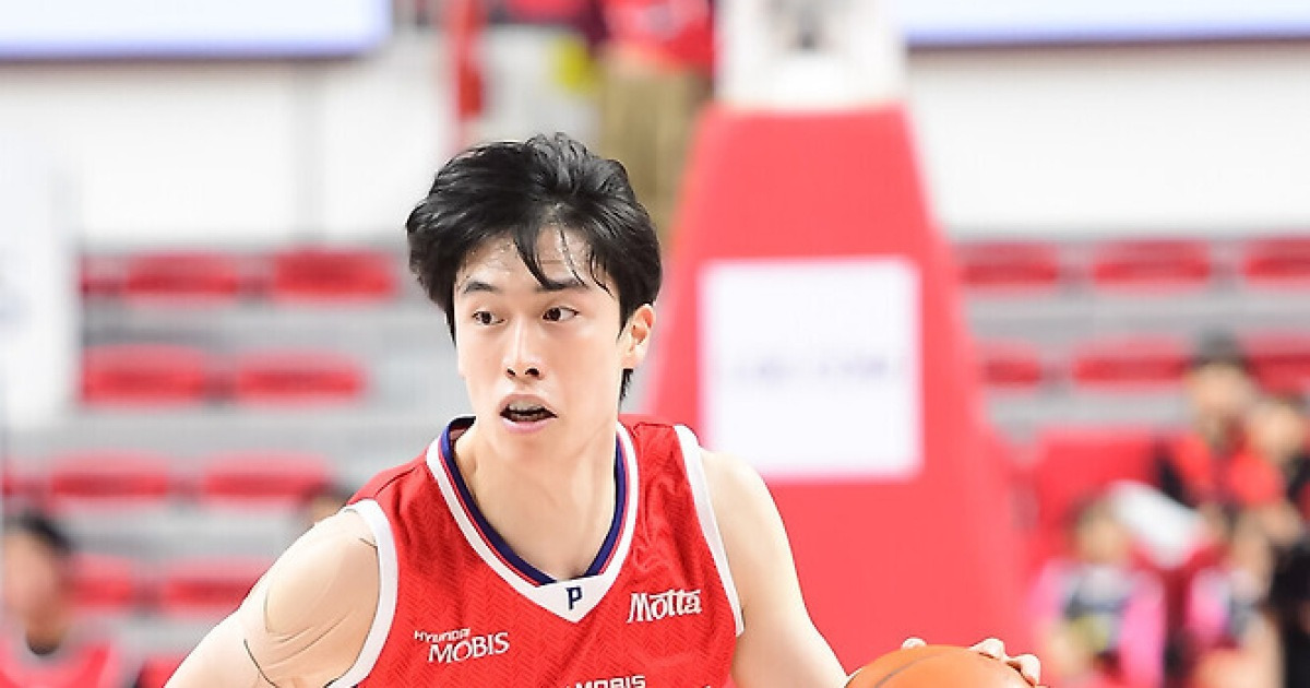 ‘서명진-박무빈 나란히 더블더블’ 현대모비스, 삼성 꺾고 PO 진출 희망