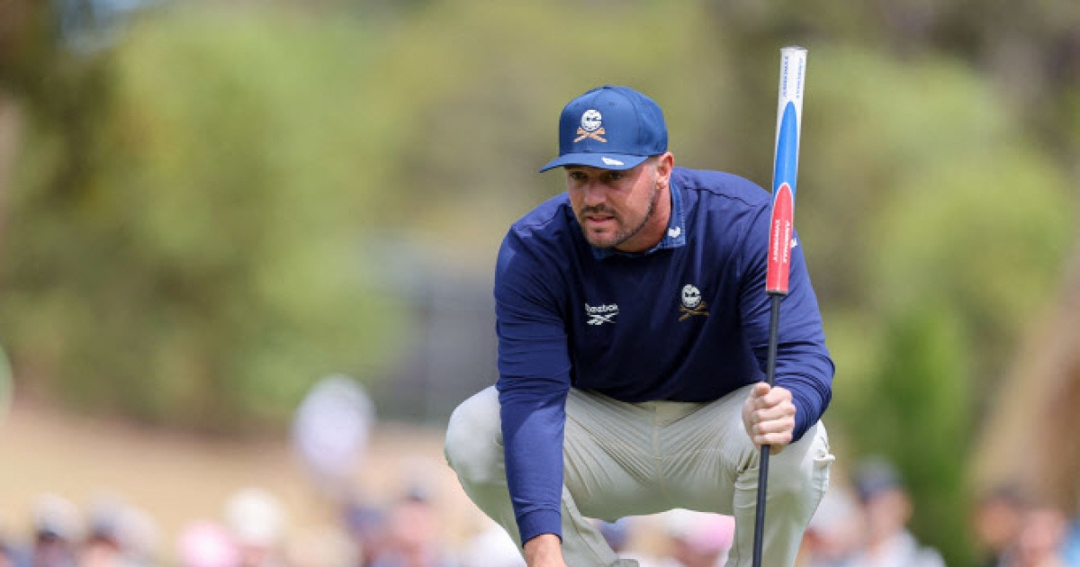 디섐보, 토핑 내고도 버디…245야드 티샷 굴욕 뒤 288야드 우드로 2온