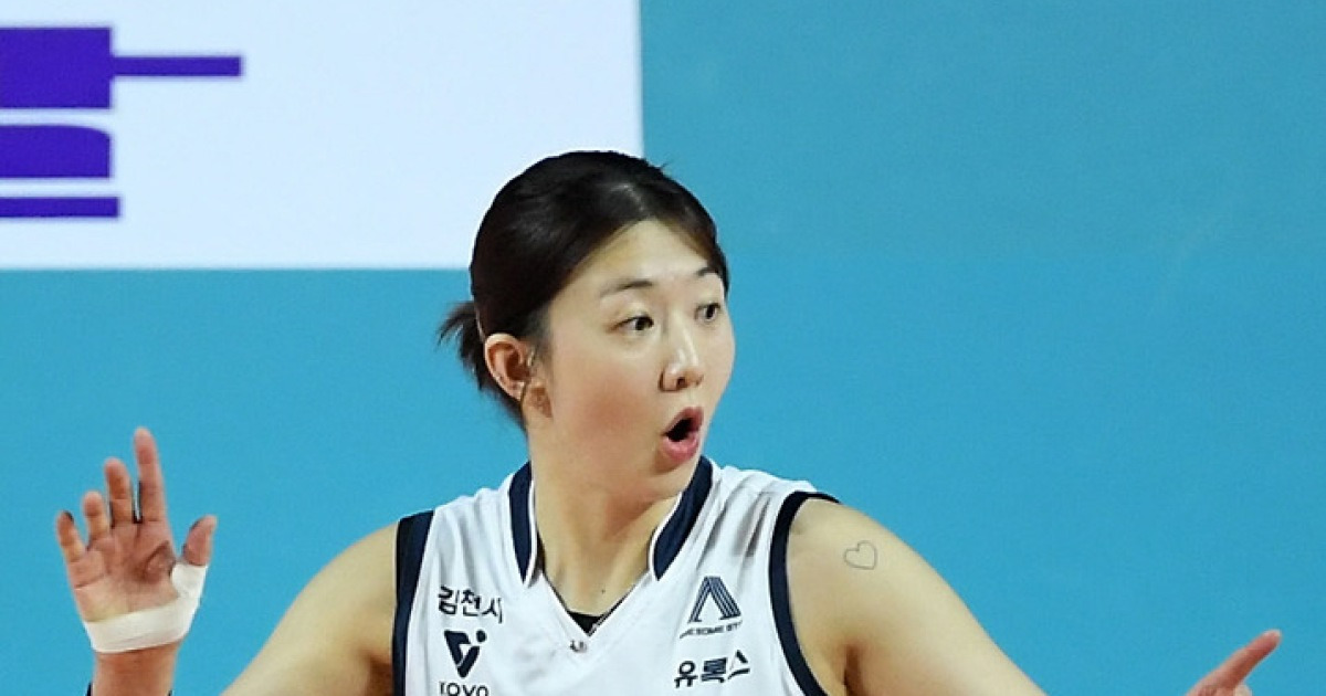 지면 승점 4점 차까지 붙는데…도로공사 악재 "강소휘, 오늘도 어렵다"