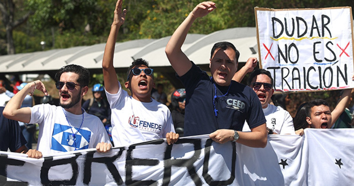 베네수엘라 마두로 축출 후 첫 반정부 시위…수천 명 거리로
