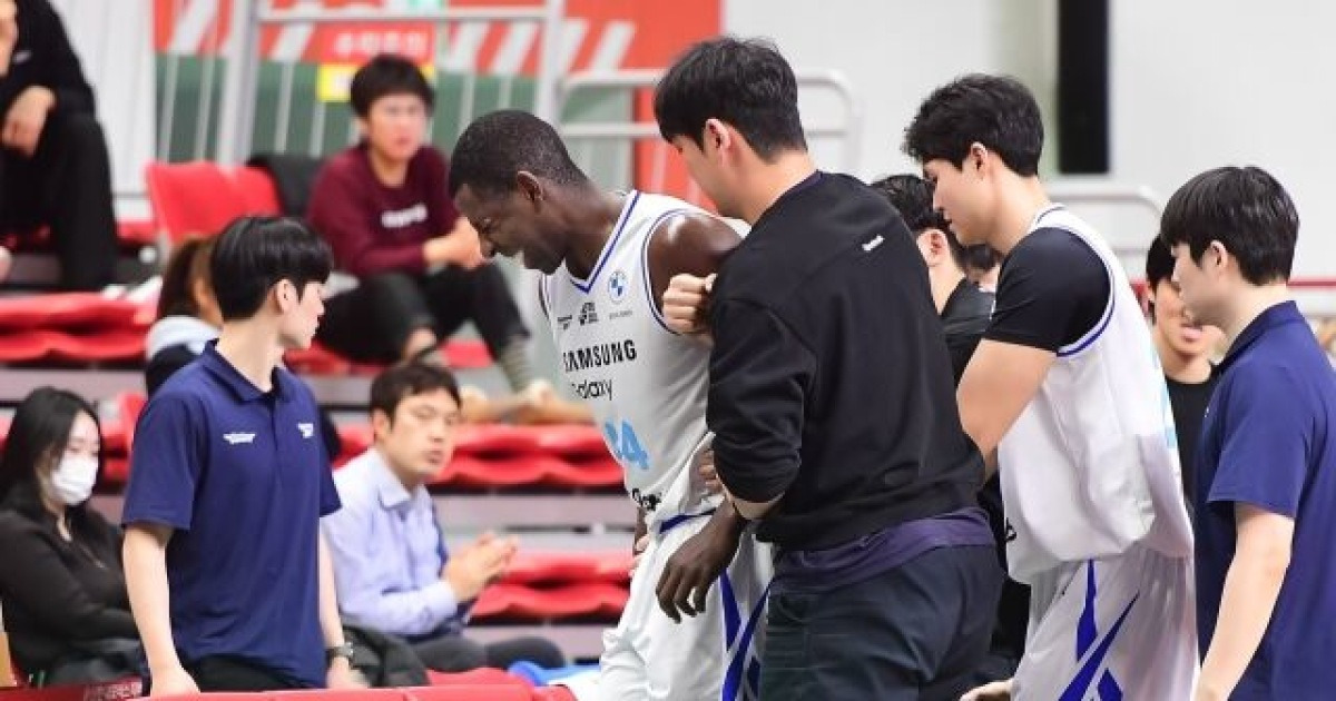 최하위 삼성 되는 게 없네, ‘2쿼터 출근’ 김효범 감독 300만원 제재, 에이스 니콜슨 부상, 결국 현대모비스에 지면서 5연패