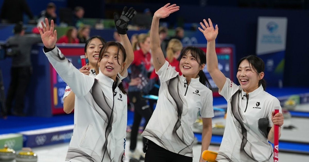 여자 컬링, 영국에 9-3 압승… 1패 후 2연승 질주