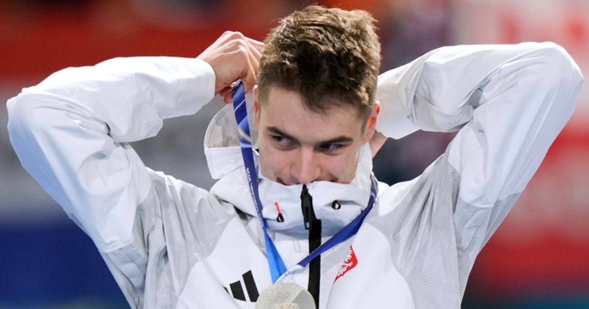 “‘배신자’ 소리들어도 국적 버렸는데”…첫 올림픽 무대서 은메달 땄다