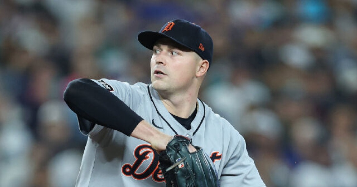 “불펜은 공 8개로 끝” 역시 ML 최고 괴물…스쿠발 괴력의 라이브피칭, 한국 WBC 비밀병기 ‘절래절래’