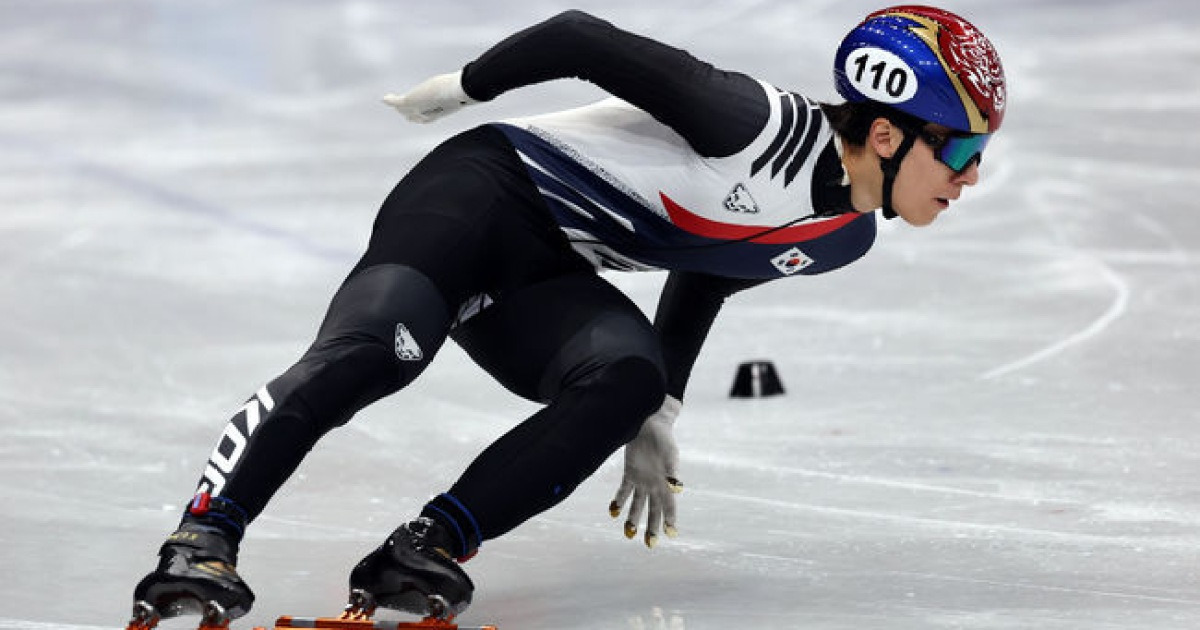 '반칙왕' 황대헌, 이번에도 DQ로 실격...중국 언론들 "무리한 플레이의 결과" [2026 동계올림픽]