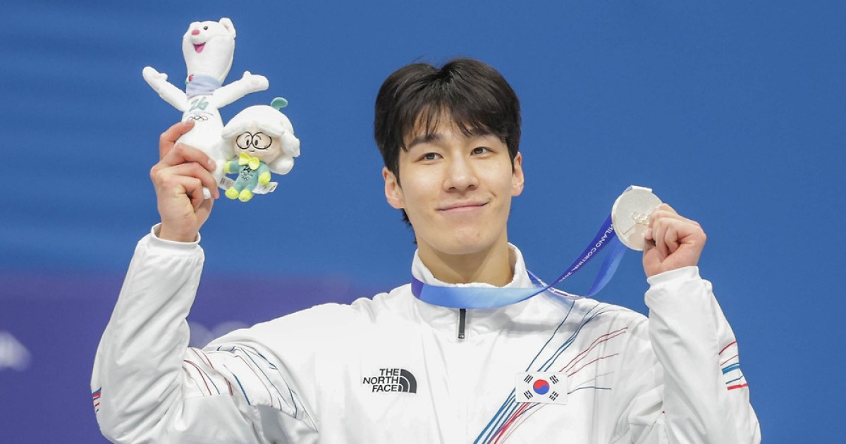 “역경 이겨낸 값진 은메달... 순간적인 ‘플랜 B’ 통해” 황대헌이 밝힌 결정적 순간