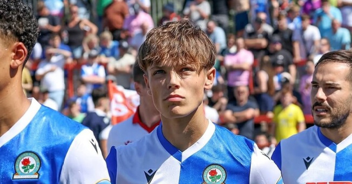 맨체스터 유나이티드, 英 ‘최고 유망주’ 영입 준비한다…’공격 옵션 강화할 잠재력 높은 선수’