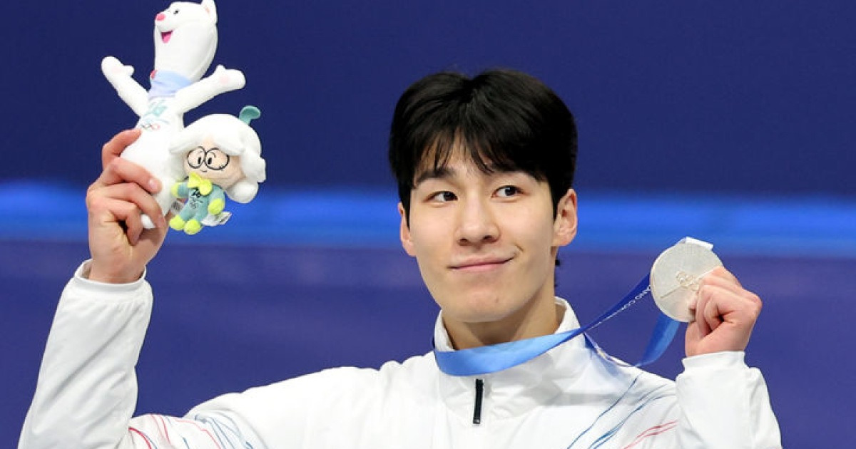 야유를 박수로…황대헌, '반칙왕' 오명 털고 3개 대회 연속 메달[2026 동계올림픽]