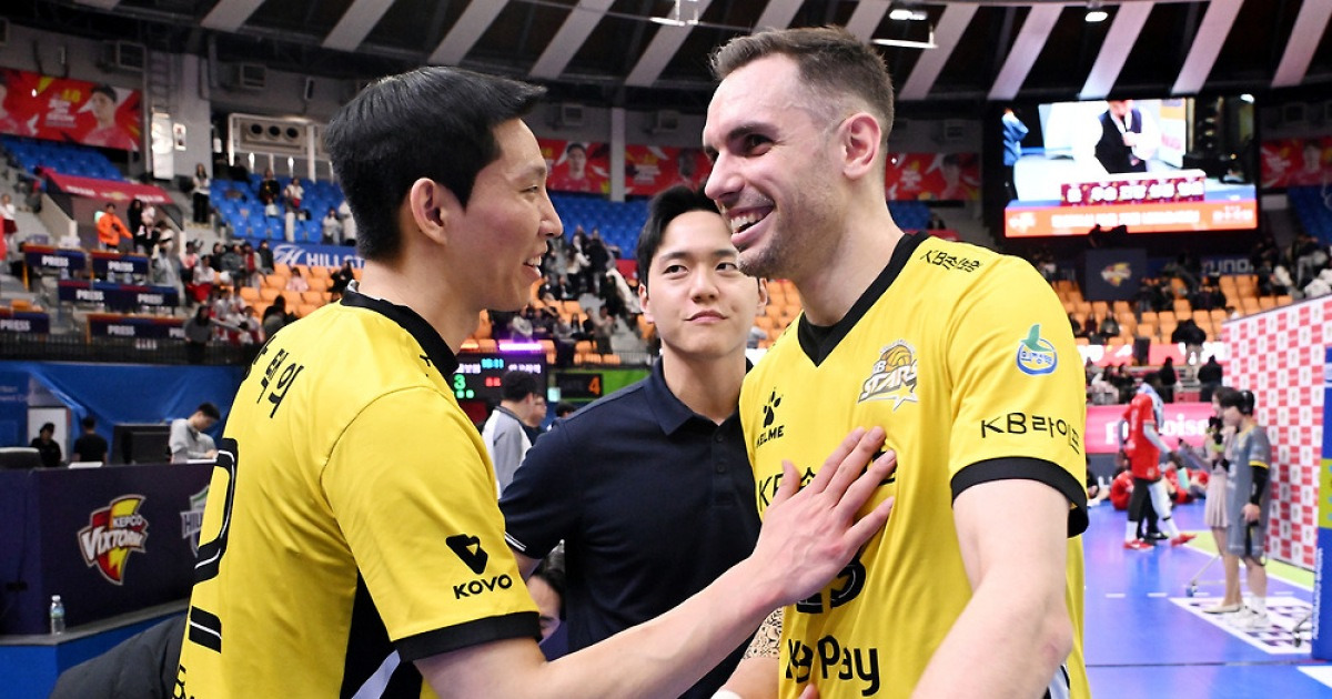 '비예나 트리플크라운' KB손보, 한전 꺾고 3위 도약