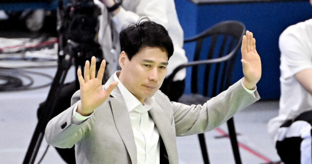 공격과 방어 중 뭐가 먼저인가…고민 중인 강성형 감독 “카리 스위치로 실바 방어하면 반격은 떨어져” [MD장충]