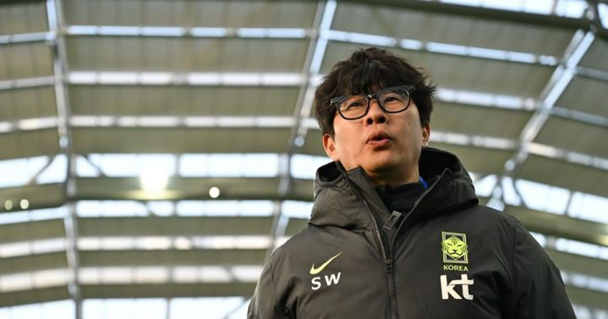 '아시안컵 모드' 신상우 감독 "무조건 승리하는 축구 보여드릴 것"