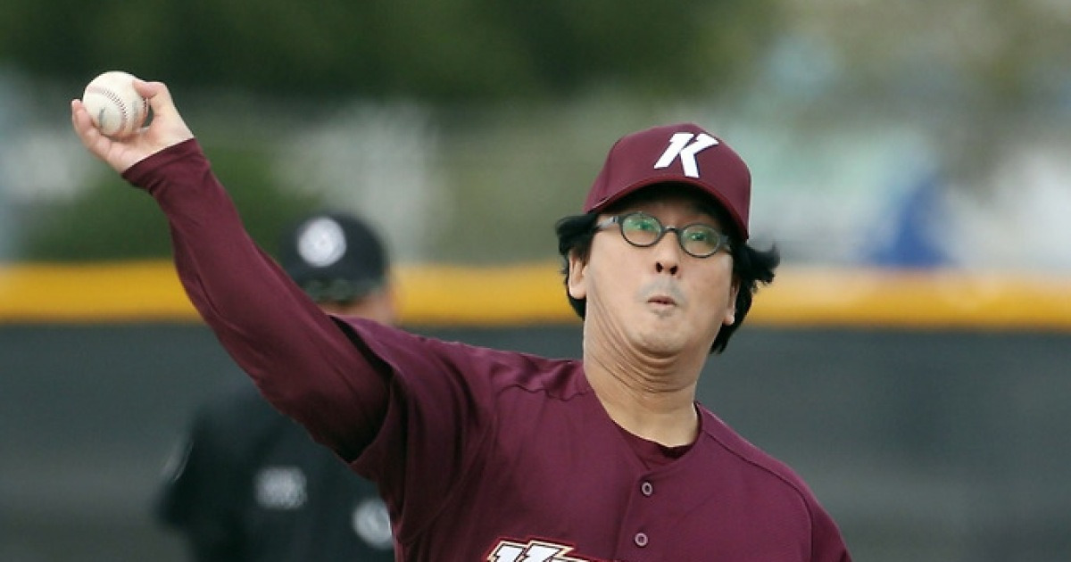 '세상에' 50세 허민 깜짝 무실점, 한화 타자 삼진 잡았다…4심 합의 눈길, 한화 벤치도 항의