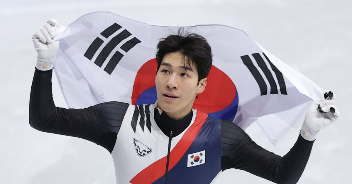 '팀킬 논란, 반칙왕' 황대헌 향한 한국 팬들 비판→중국은 대찬사 "우여곡절 와중에 메달 획득" 엄지 척