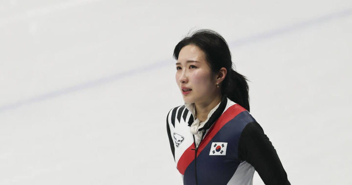 '눈물 참다가 최민정 얘기에 울컥' 동메달 김길리 "존경하는 언니인데..." 선배 이 '한 마디'에 무너졌다 [밀라노 현장]