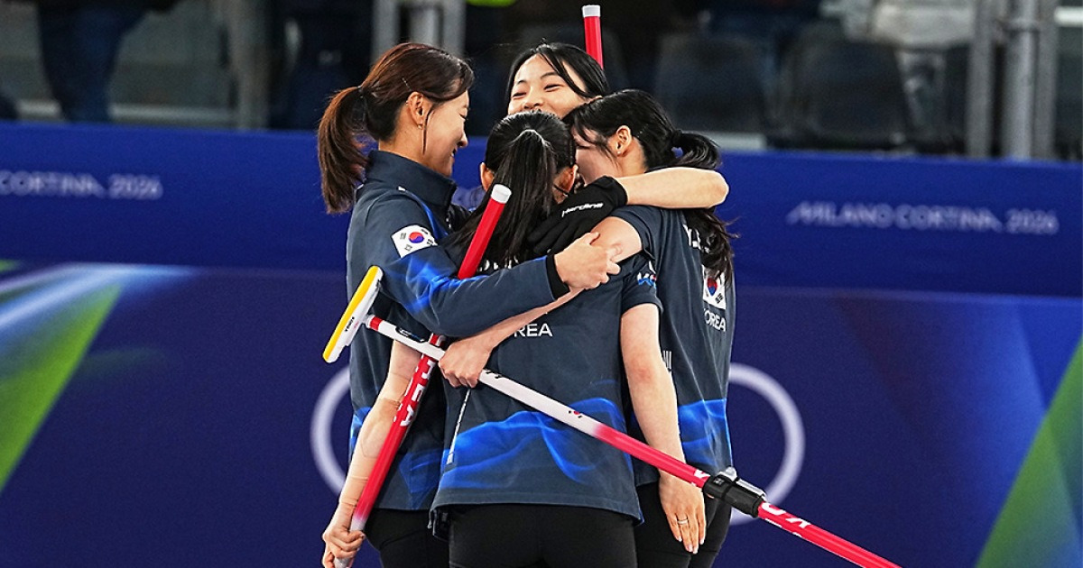 '역전에 재역전' 중국 꺾은 여자 컬링…4강 눈앞에
