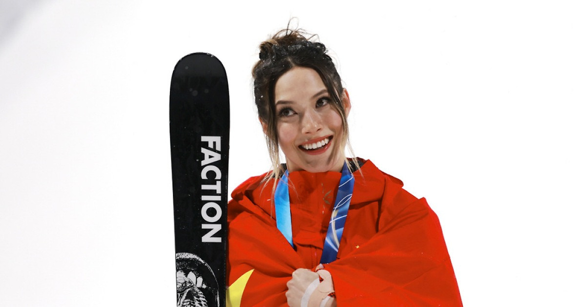 "돈 떨어져서 왔어?" '미국 버리고 中 귀화' 구아이링 또또 은메달…중국 金 9개→'노골드' 19위 추락 '굴욕'