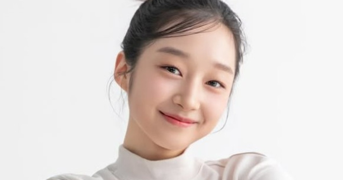 '피겨 여왕' 김연아 이후 16년 만에 '새 역사'...떡잎부터 남달랐던 '차세대 스타' 신지아, 올림픽 첫 출전서 메달 도전