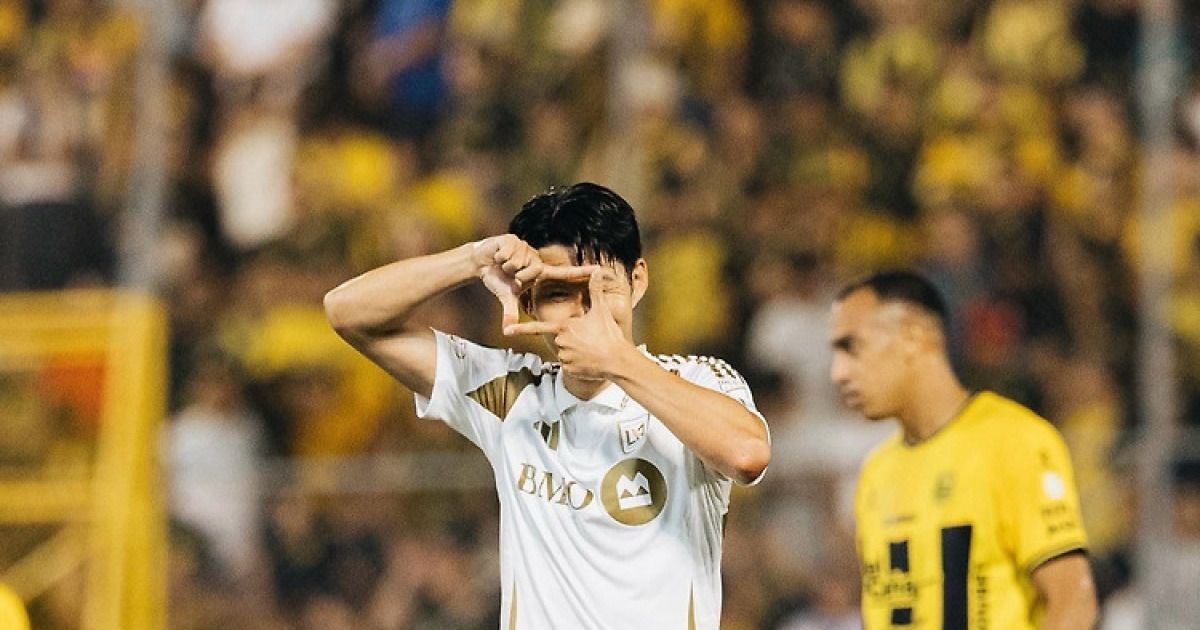 손흥민, 2026시즌 첫 공식전에서 시즌 1호골 폭발...전반에만 1골3어시