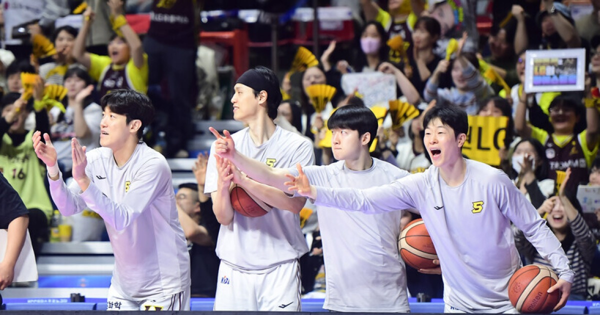 ‘천적은 계속 된다’ LG, KCC와 맞대결 12연승 질주