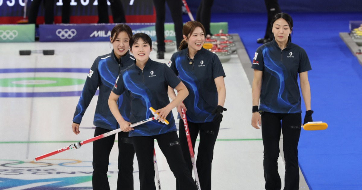 韓 여자 컬링, 강호 ‘스웨덴’과 맞대결…4승 3패로 현재 공동 4위 [밀라노 동계올림픽]