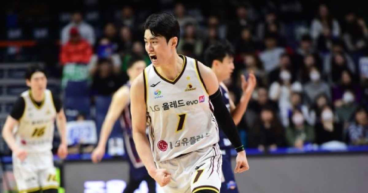 '30승고지 선착' 선두 LG, KCC 상대 12연승...유기상 19점 활약