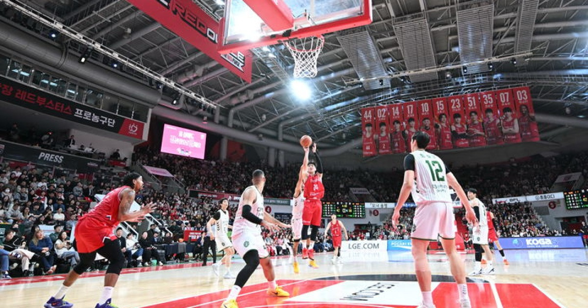 프로농구 정관장, DB 꺾고 공동 2위…LG는 KCC 상대 12연승(종합)
